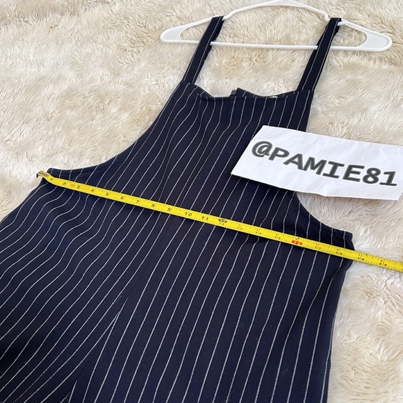 BLEUH CIEL Women’s Pinstriped Cropped Wide Leg Black Jumpsuit Size L EUC - Picture 6 of 11